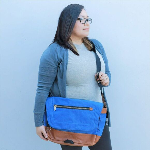 NWT Marc by Marc Jacobs Soul Psycho Colorblock Latpop Messenger Bag $325+ - Picture 3 of 15